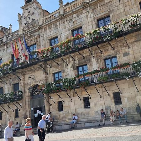 Casa Roman Sport León Buitenkant foto